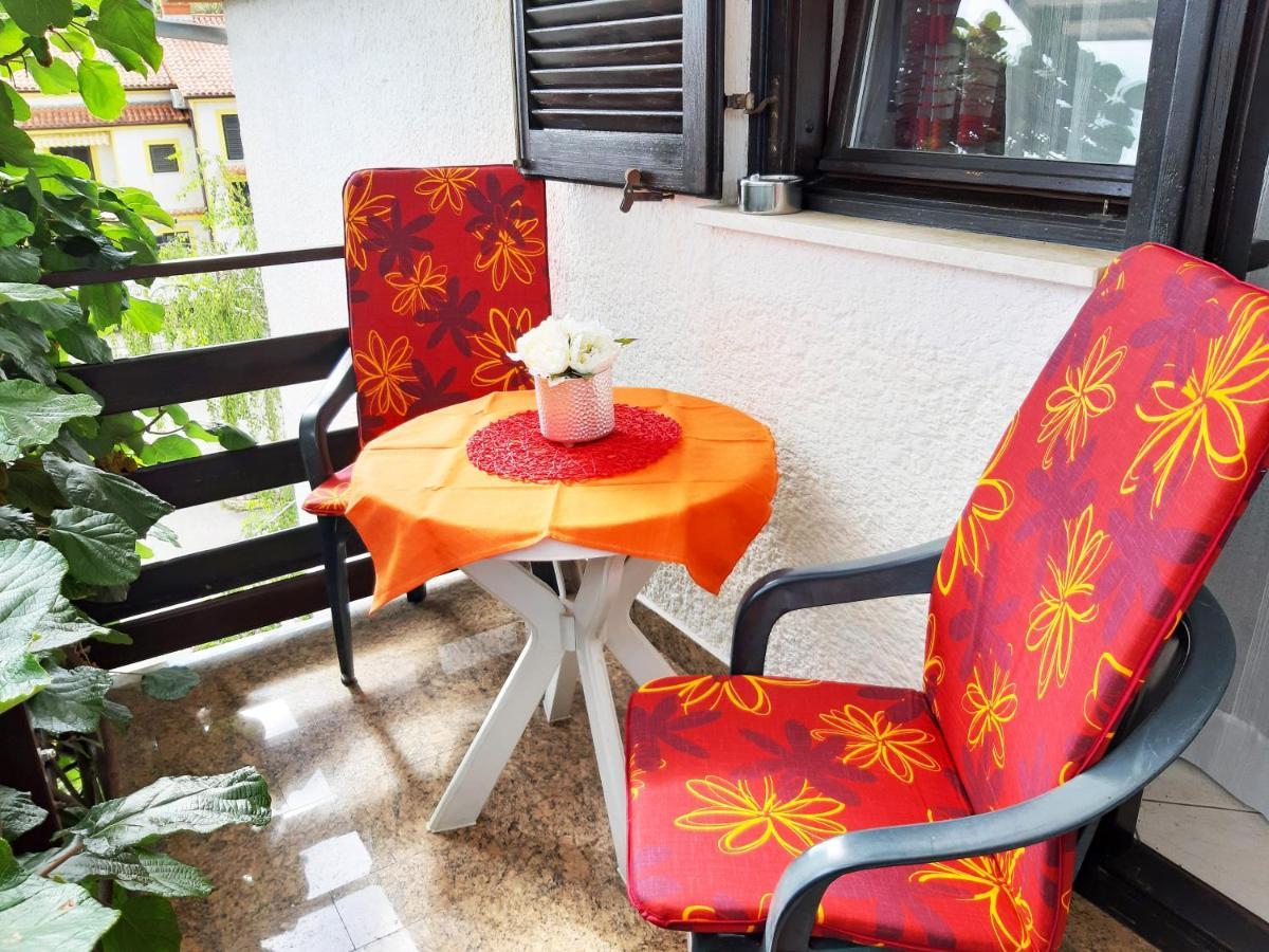 Apartments Zrinka 793 Porec Ngoại thất bức ảnh
