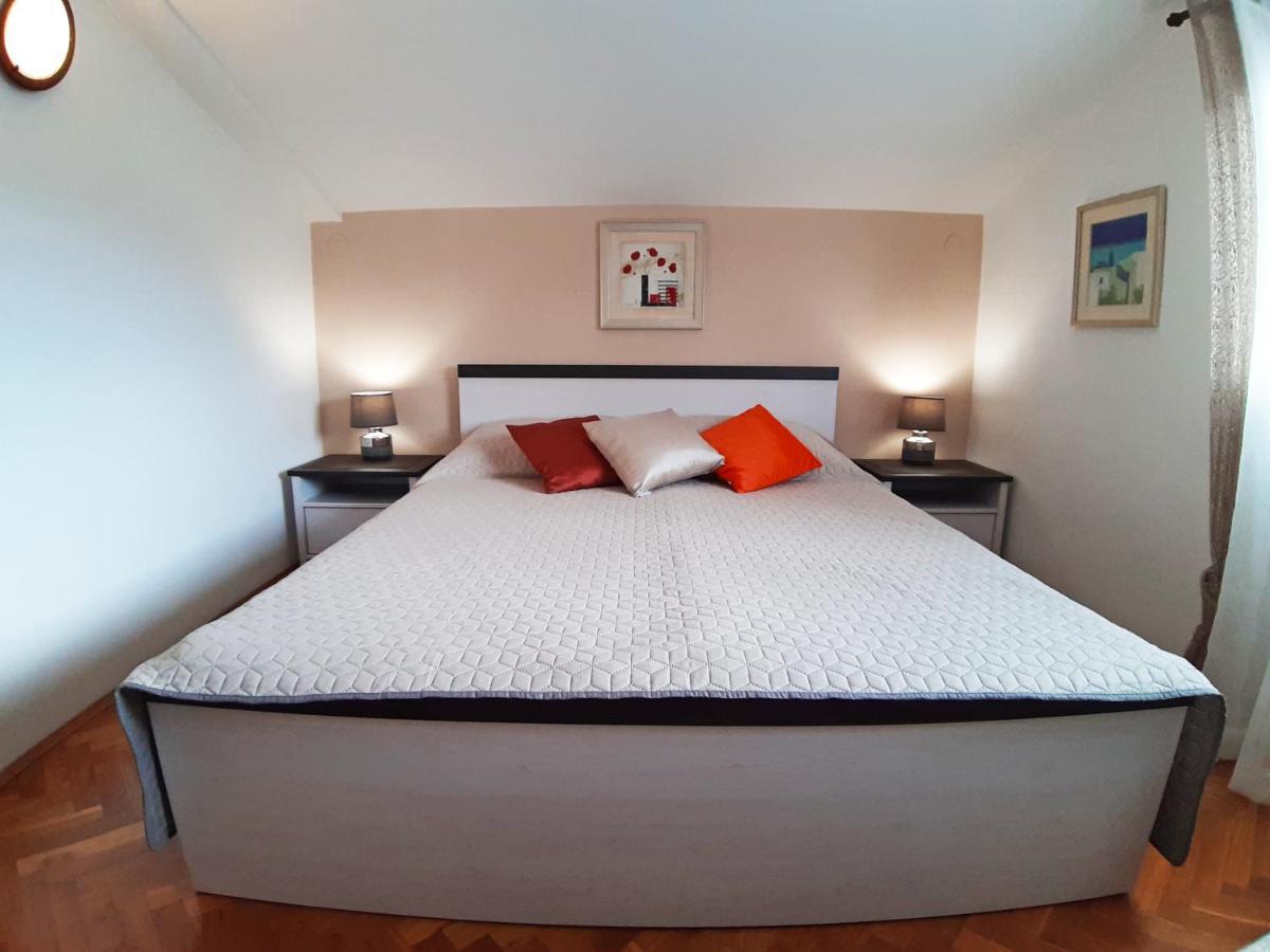Apartments Zrinka 793 Porec Ngoại thất bức ảnh