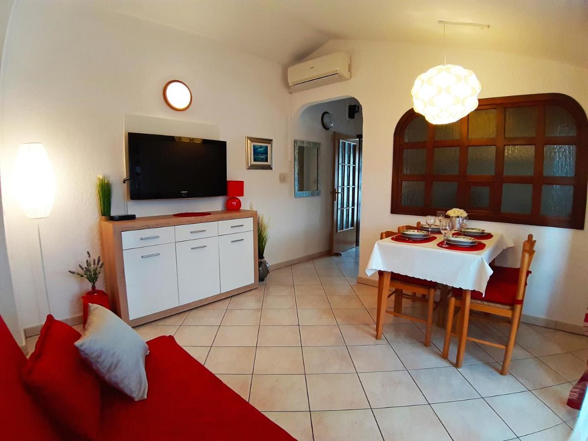 Apartments Zrinka 793 Porec Ngoại thất bức ảnh