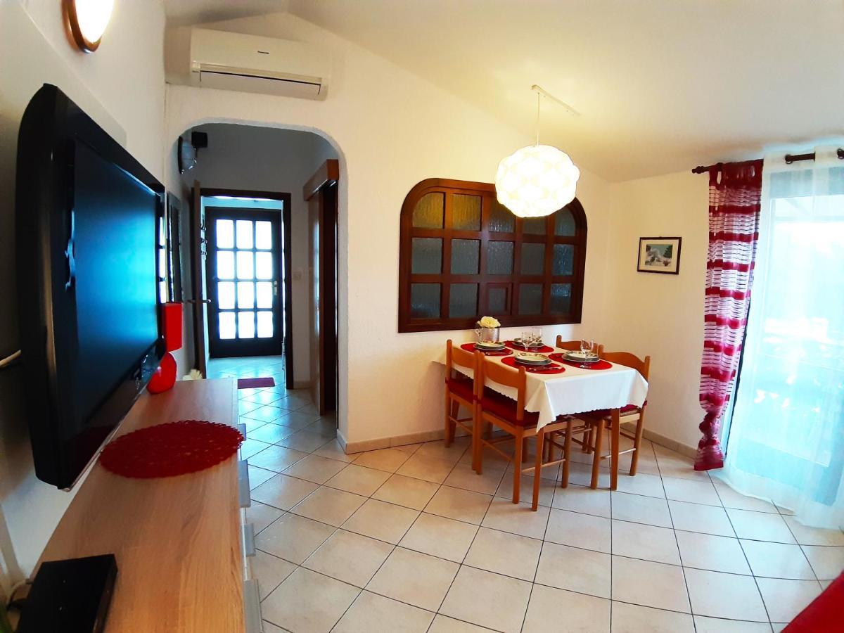 Apartments Zrinka 793 Porec Ngoại thất bức ảnh