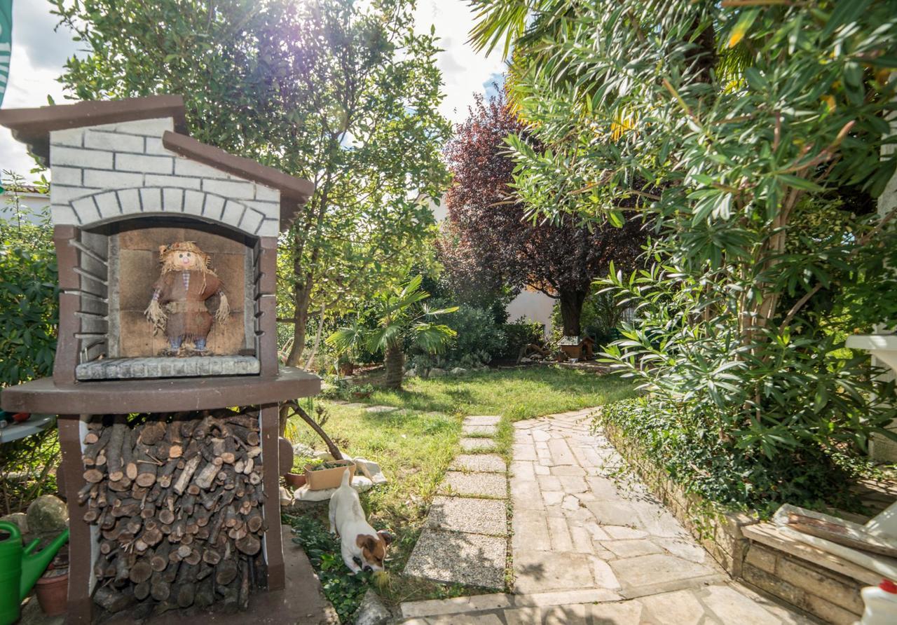 Apartments Zrinka 793 Porec Ngoại thất bức ảnh